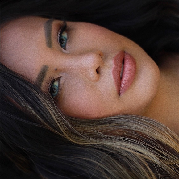 Meet your Posher, Jazmyn - Picture 4 of 5